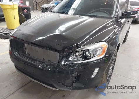 2017 Volvo Xc60 T6 Inscription из США, поврежденный, VIN YV449MRU2H2138494